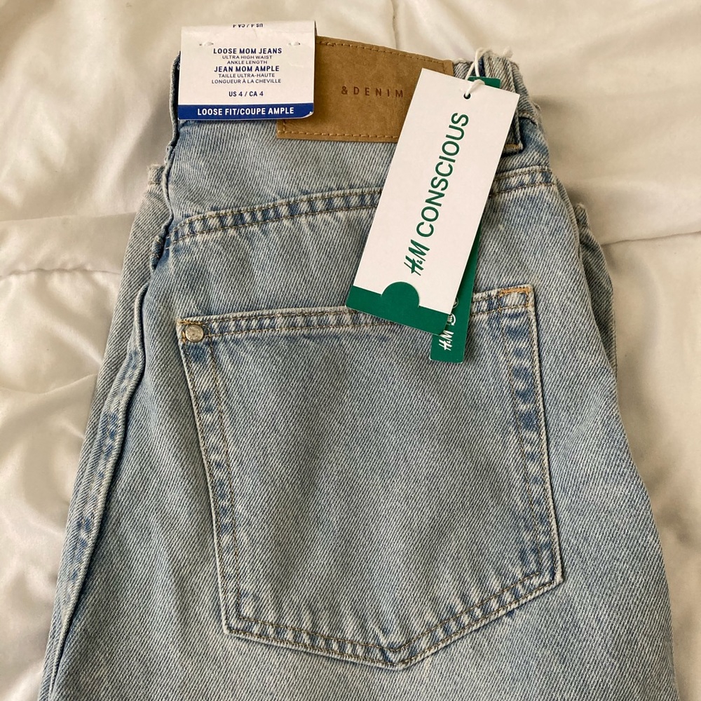 H&M High Waisted Loose Mom Jeans